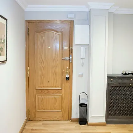 8 - 10 Pax - Centro Apartment