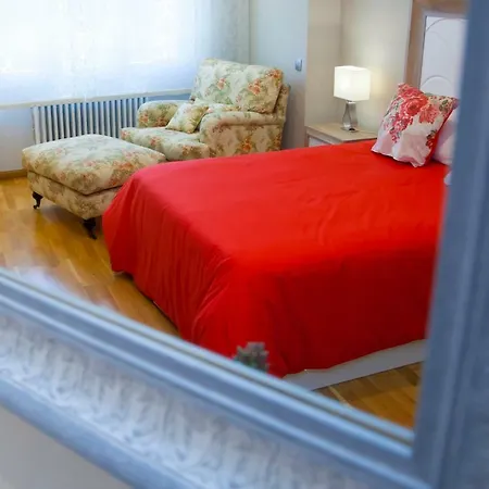 8 - 10 Pax - Centro Soria