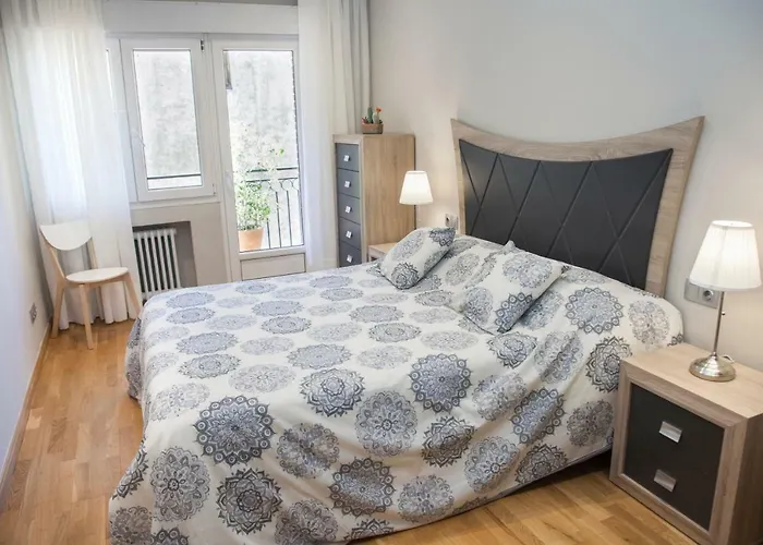 8 - 10 Pax - Centro * Soria